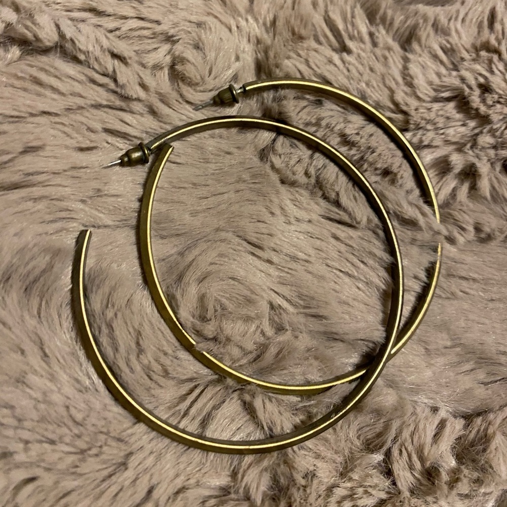 Hoop earrings - Picture 2 of 3
